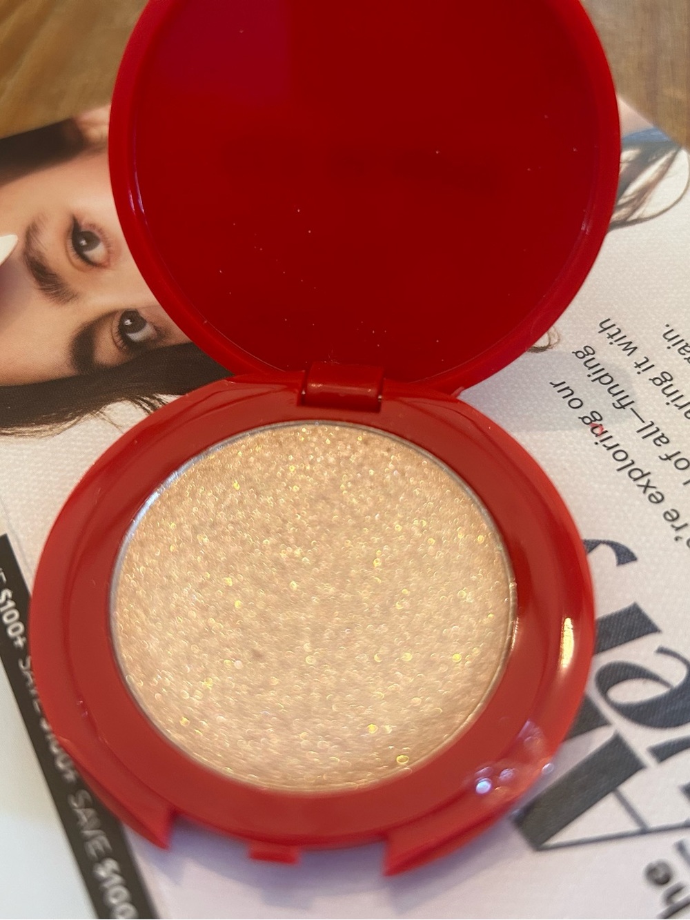 Ace Beauté Drama Beam Highlighter, new in box